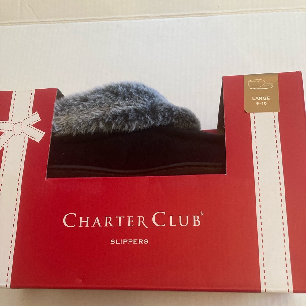 Charter Club Cozy Women's Black Slipper with Gray Faux-Fur Cuff - Picture 5 of 6